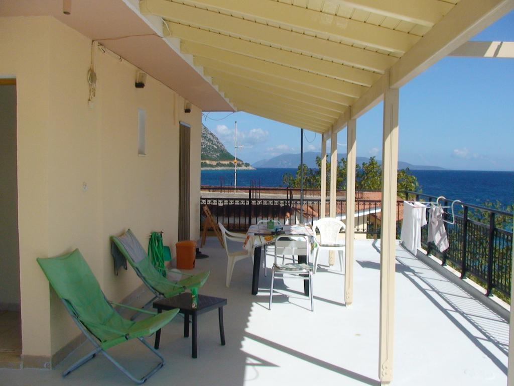 Poros House Hotel エクステリア 写真