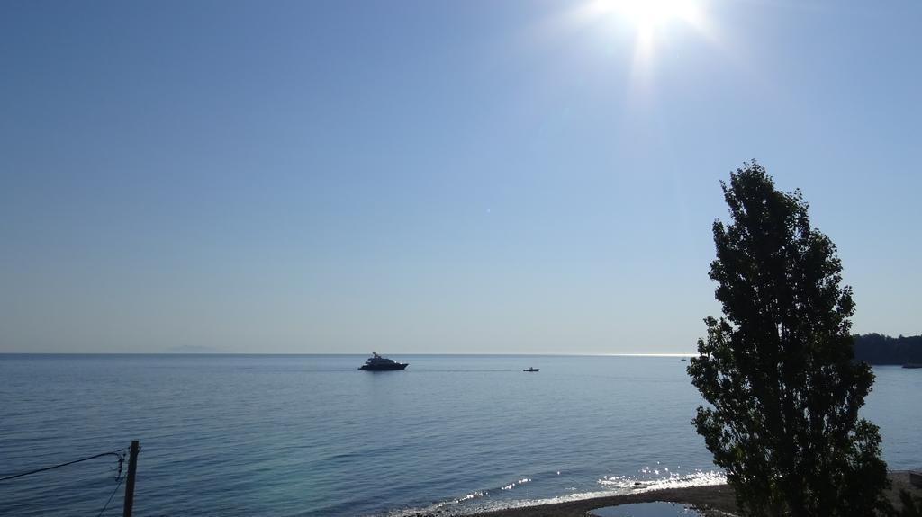 Poros House Hotel エクステリア 写真