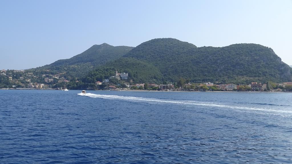 Poros House Hotel エクステリア 写真