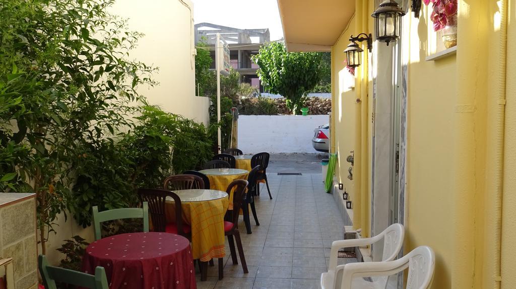 Poros House Hotel エクステリア 写真