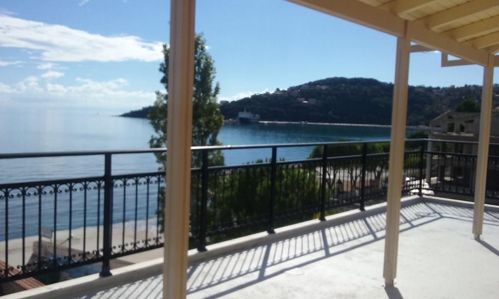 Poros House Hotel エクステリア 写真